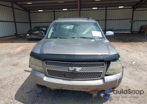 2009 Chevrolet Tahoe Ltz z USA, uszkodzony, nr VIN 1GNFK330X9R262884